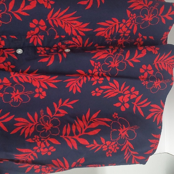 Old Navy Button Down Mens XL Red Navy Blue Hawaiian Style NWT Casual Flex Shirt - Picture 7 of 12